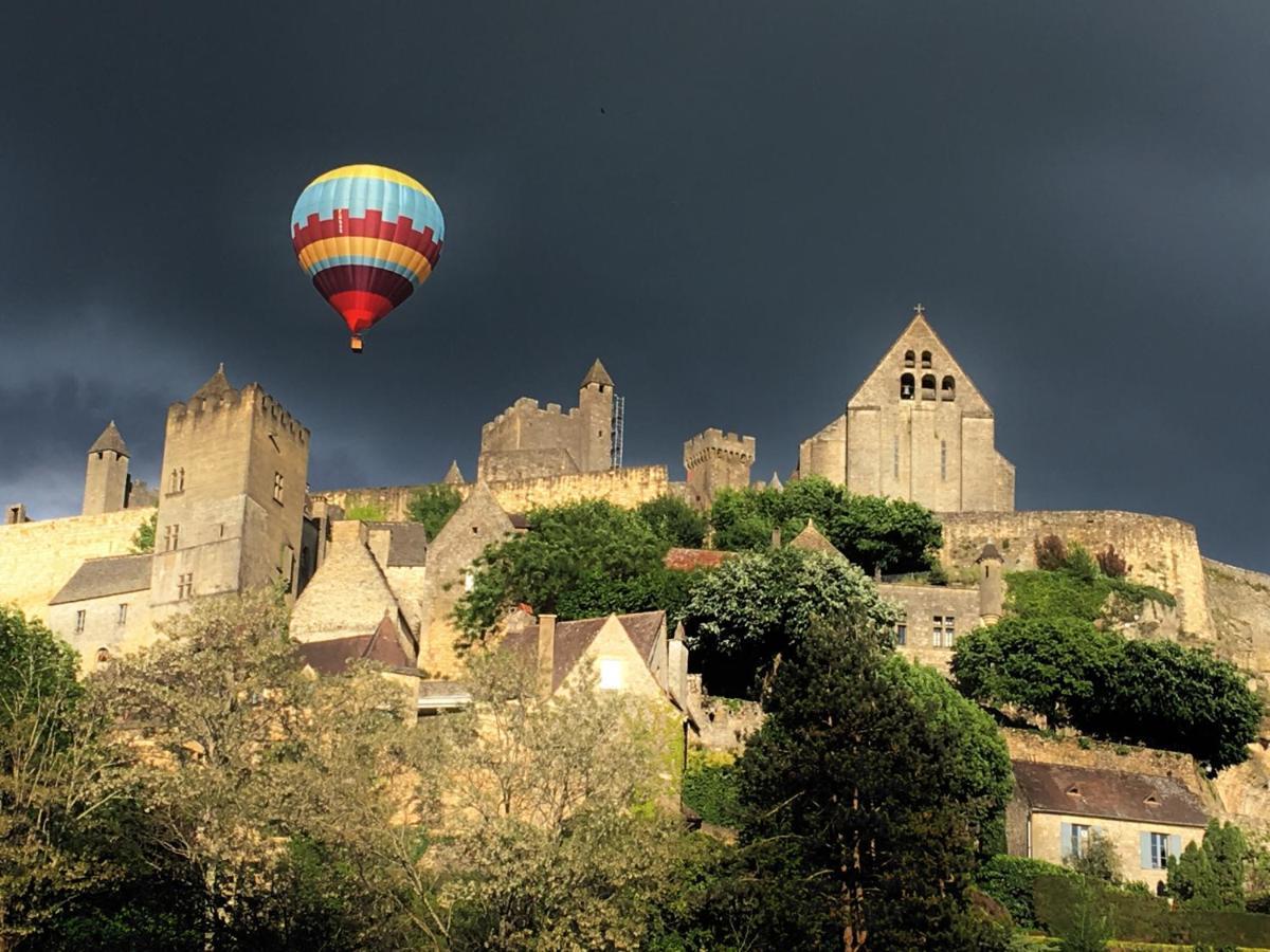 La Source, Beynac, Dordogne Hotel Luaran gambar